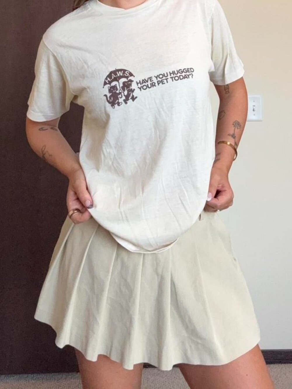 Vintage H.A.W.S. "Have you hugged your pet today?" t-shirt